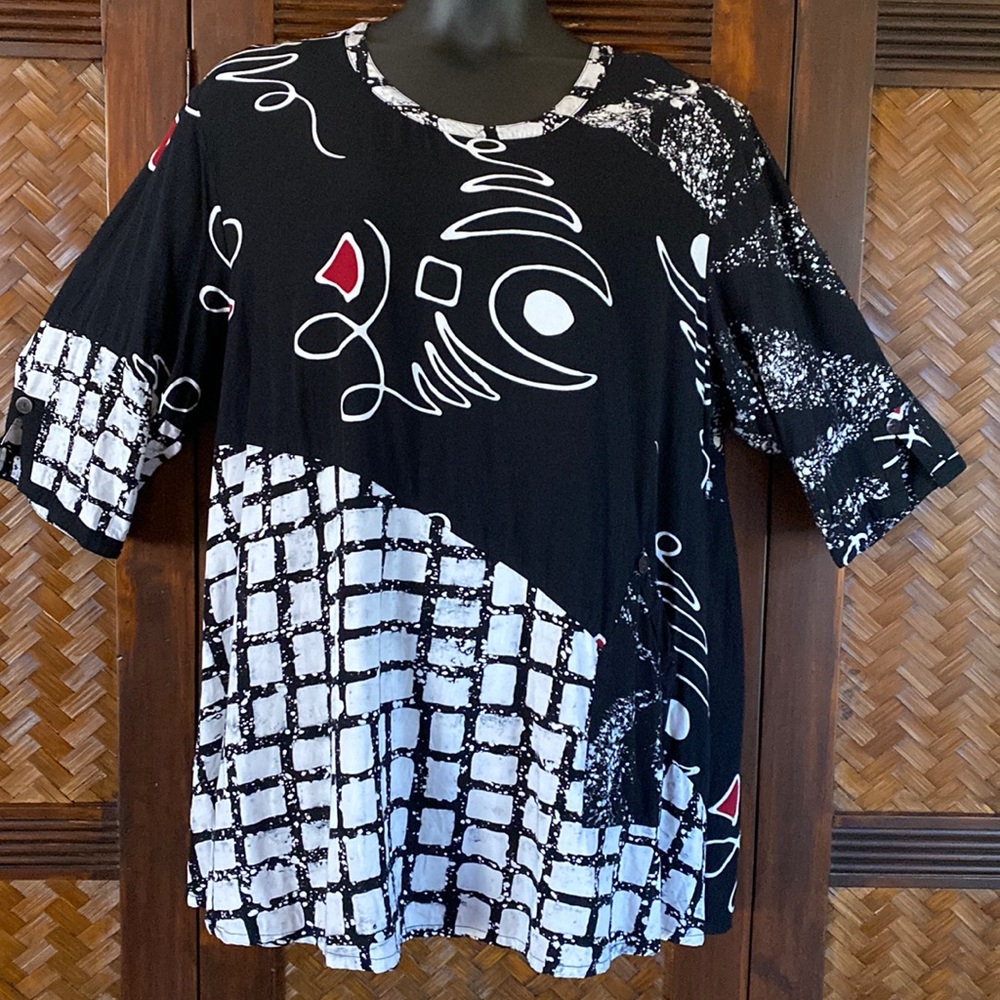 LYNG - Aline Tunic size 1(18/20W)